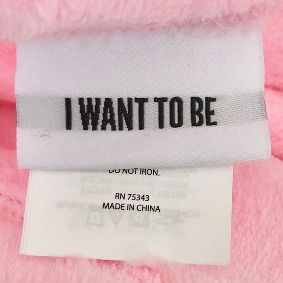 Sleepy Sloth, Kids Faux Fur Hooded Throw, Pink, 36 in x 56 in, New With Tags - Picture 13 of 14